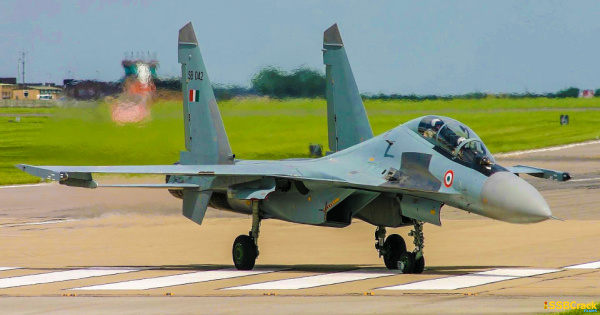 Sukhoi Jet Suffers Technical Snag During Landing