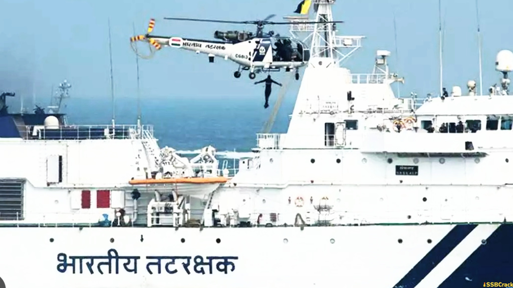 Mid sea Evacuation Of Chinese Man