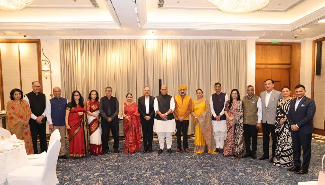 Group Photo 16